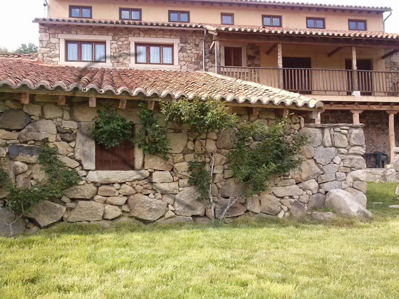 Casa Rural La Tablilla Y La Terraza Villa Navalperal de Tormes Exterior photo